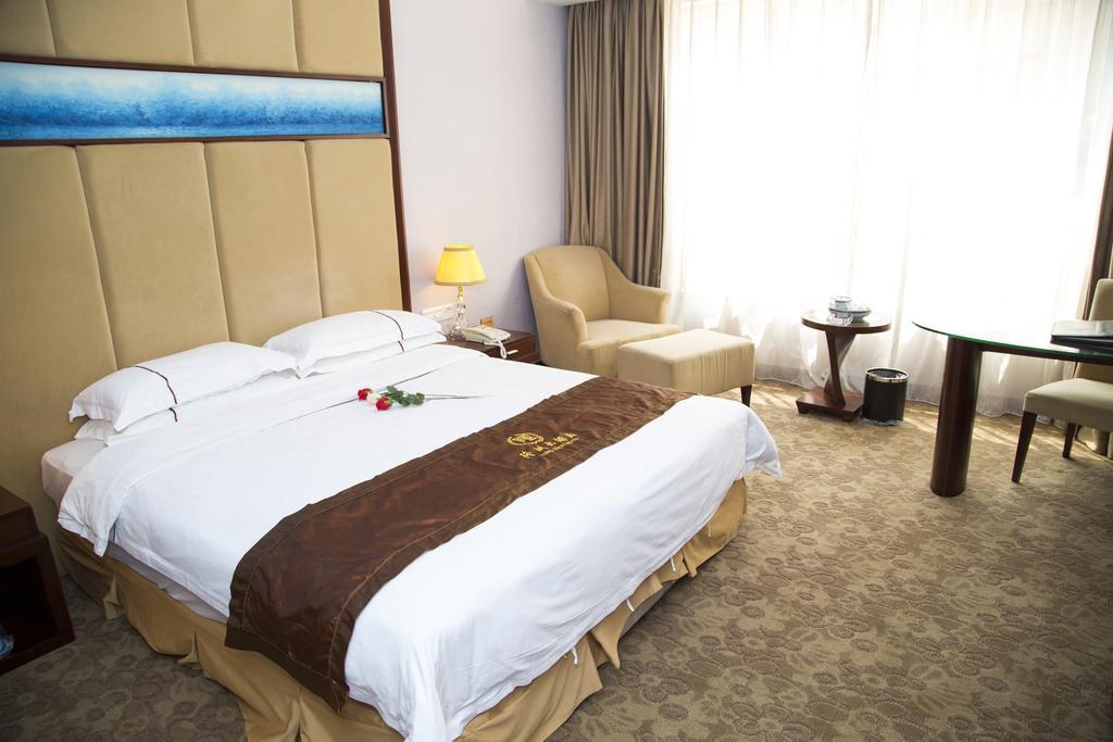 Long Zhou Grand Hotel Kanton Zewnętrze zdjęcie